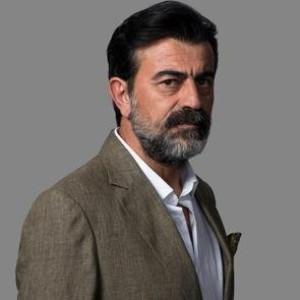 Актёр Эркан Бекташ