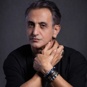 Актёр Рухи Сары